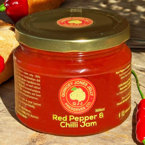 Red Pepper & Chilli Jam with mellow heat, smoky capsicum and sweet bite. Handcrafted in Echuca–Moama. Vegan, gluten-free. Perfect for glazes & toasties.