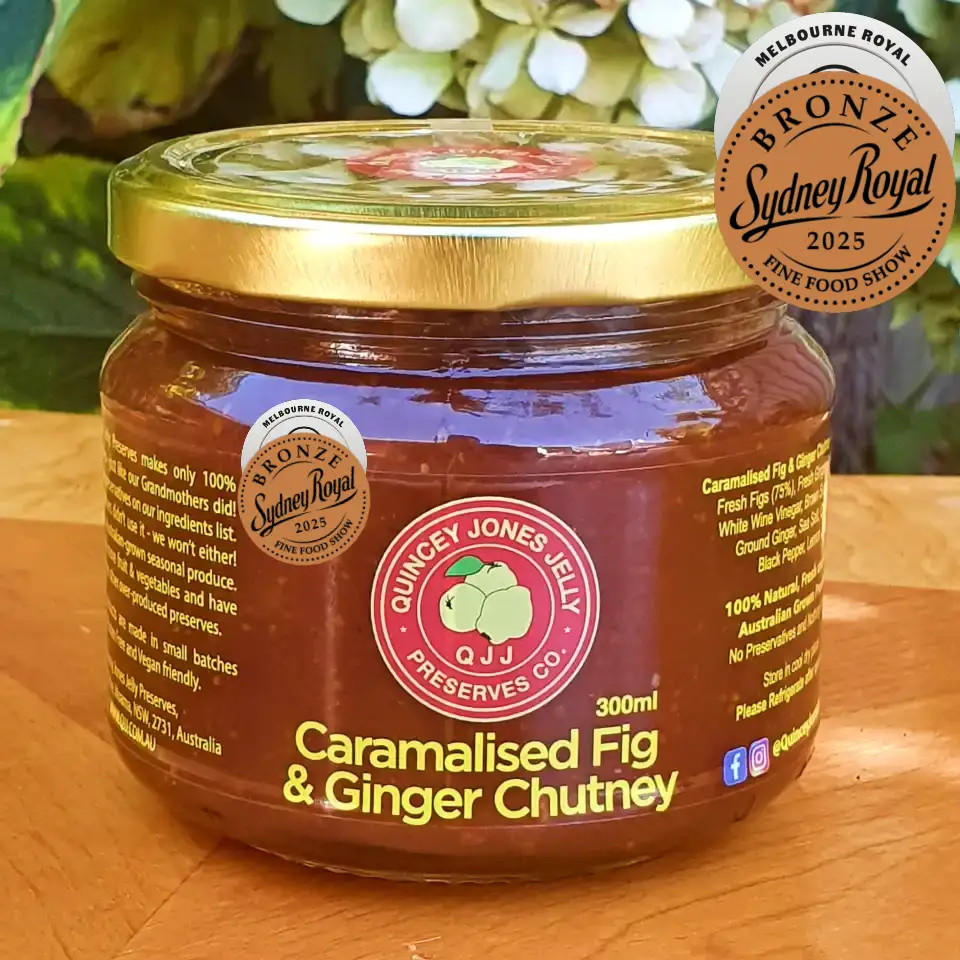 Jar of Caramelised Fig & Ginger Chutney – 300ml, handcrafted by QJJ Jar of Caramelised Fig & Ginger Chutney – 300ml, handcrafted by QJJ