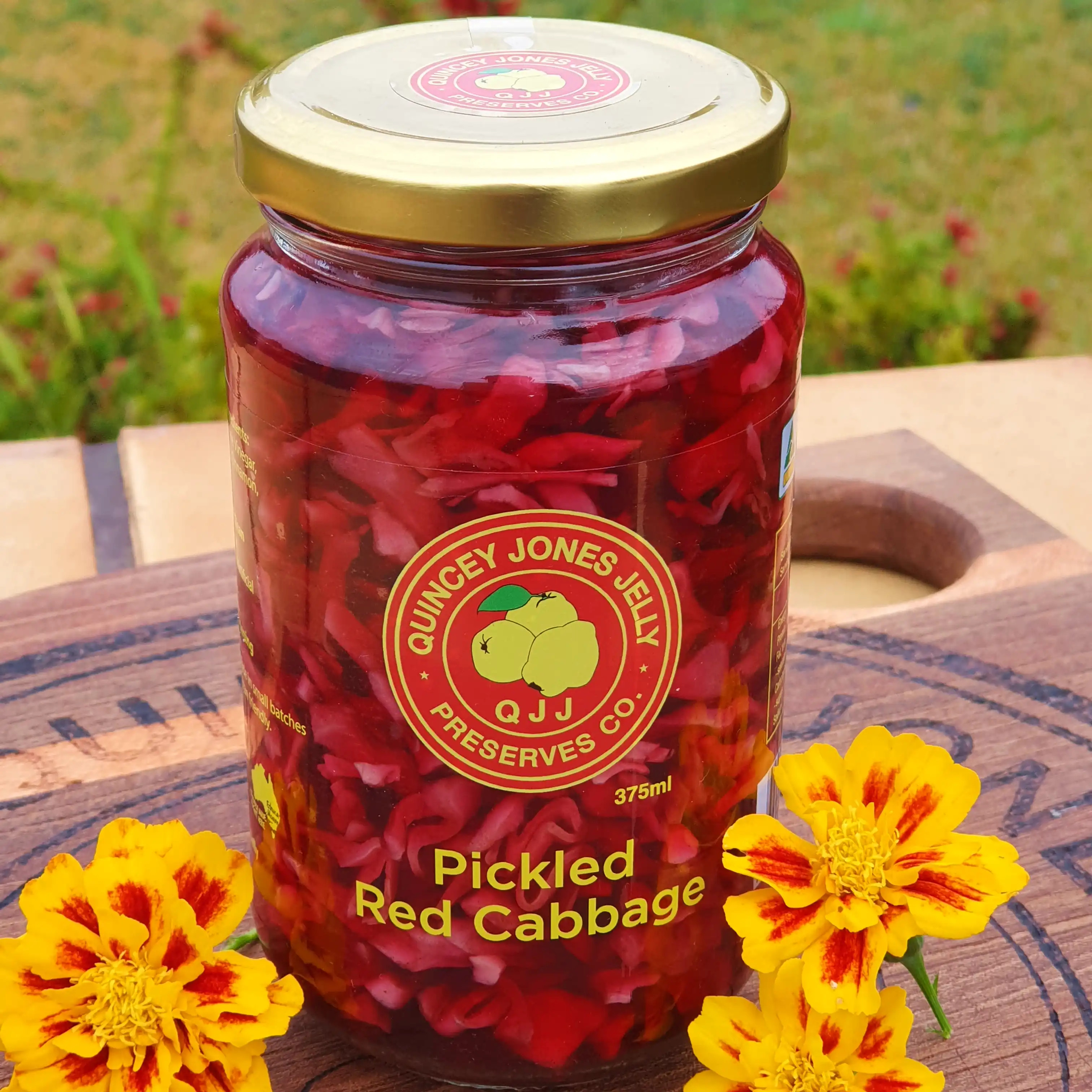 Pickled Red Cabbage – 375ml jar with deep magenta hue and artisan label