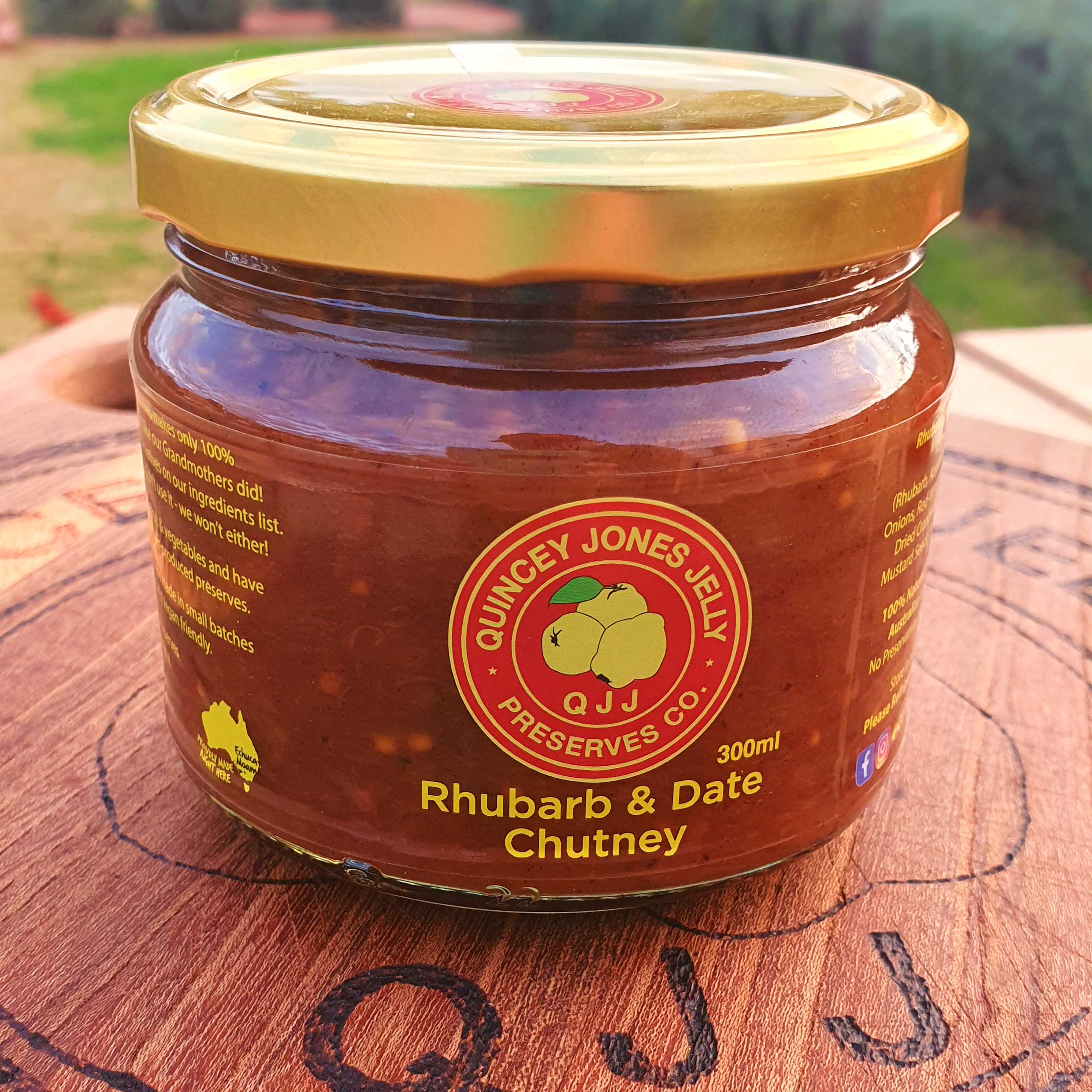 Rhubarb & Date Chutney – 300ml jar showing rich colour and artisan label Rhubarb & Date Chutney – 300ml jar showing rich colour and artisan label
