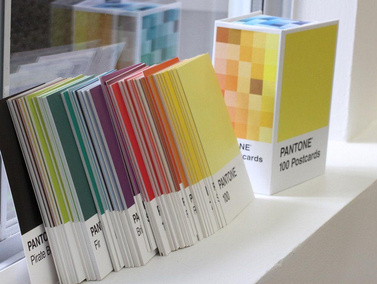 100 Pantone Postcards! Review and Random Colour Palette Painting