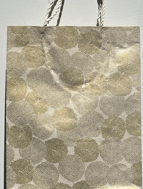 Giftsland Paper Gift Bag, Gold Mums