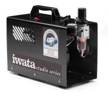 Iwata-Medea Silver Jet Air Compressor with Airbrush Gun