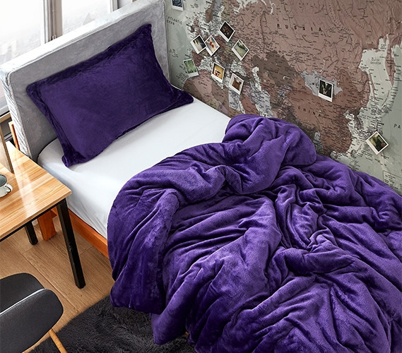 High Quality Dorm Bedding: Me Sooo Comfy - Coma Inducer Twin XL