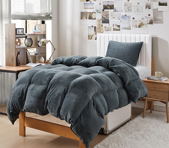 Must-Have College Bedding: Dam Boi He Thick Coma Inducer Twin XL