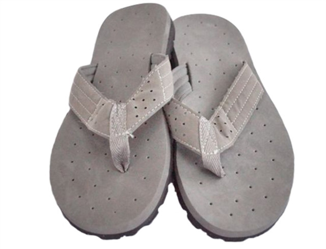 Stylish Showering Footwear That Students Love - Cushion-Relax Shower Sandals - Gray