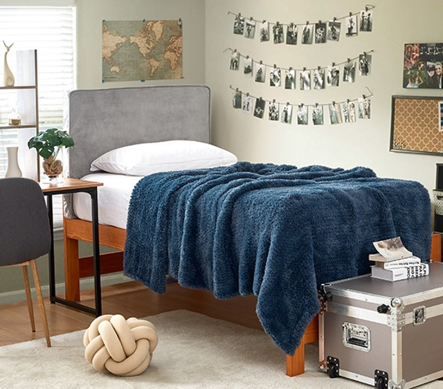 Plush Knit Throw Blanket College Bedspread Extra Long Twin Bedding Trendy Dorm Decor Ideas Plush Knit Throw Blanket College Bedspread Extra Long Twin Bedding Trendy Dorm Decor Ideas
