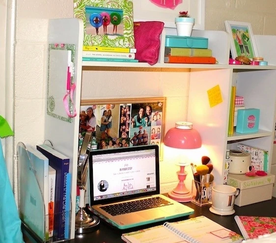 REFURB Classic Dorm Desk Bookshelf - White