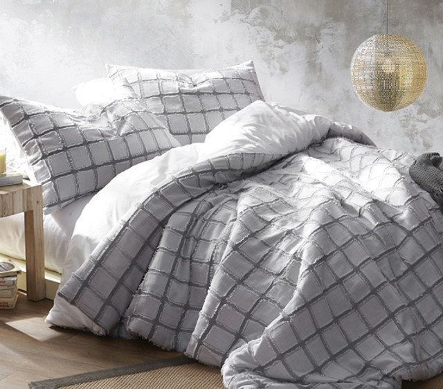 Frayed Edgings Twin XL Duvet Cover - White/Gray