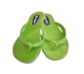 Cheap Dorm Room Must Have Supplies - Green Chatties - Shower Sandal