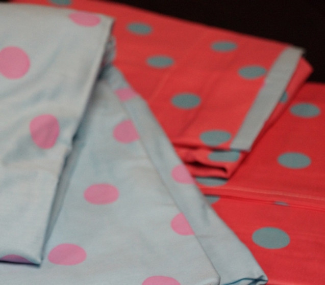 Vibrant Dot Twin XL Sheet Set - College Ave Designer Series