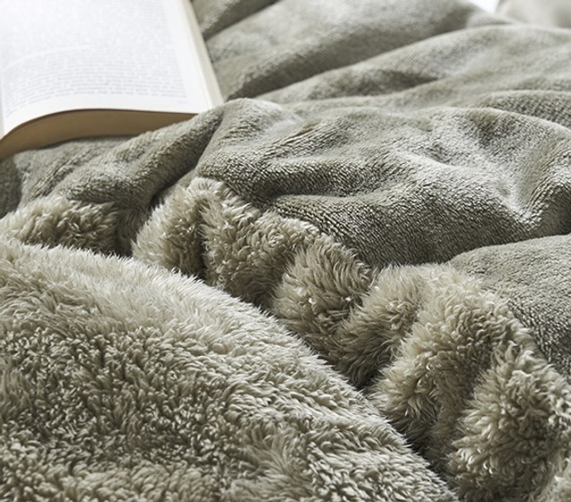 Green Twin Extra Long Bedding Essentials College Student Must Haves Designer Duvet Cover Fleece Bedspread Neutral Dorm Decor Ideas