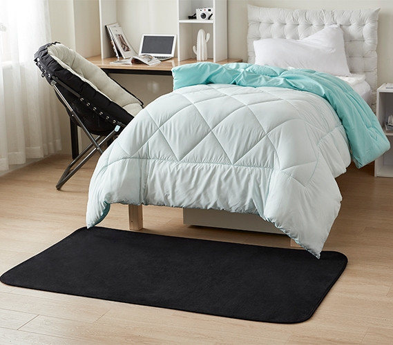 Hint of Mint/Yucca Reversible Twin XL Comforter