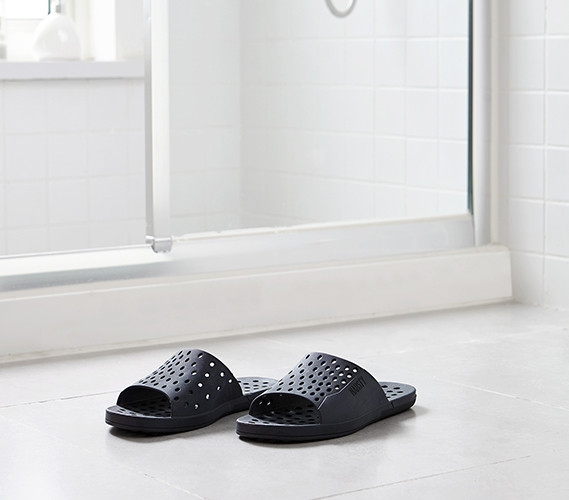 Black College Shower Shoes Clean Men's Shower Sandals for College
