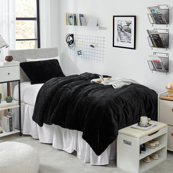 Guys Dorm Room Essentials Black Twin XL Bedding set with Pillow Covers Extra Long Comforter for College Student Must Haves