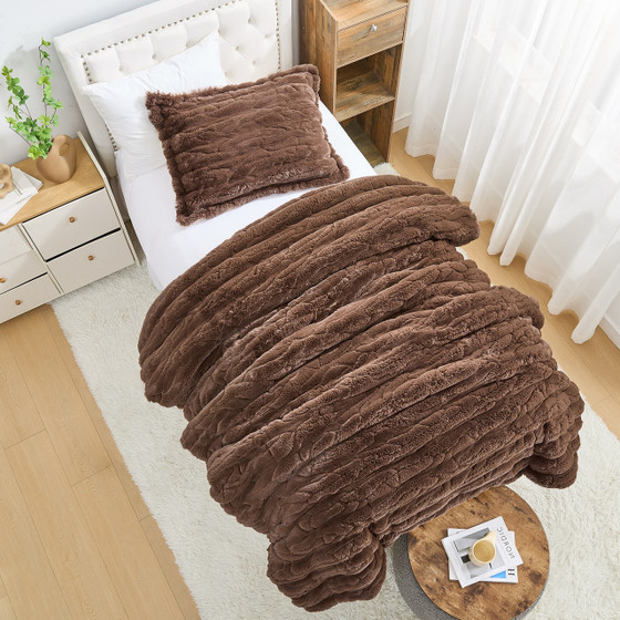 Trendy Brown Dorm Room Decor Fluffy Oversized Bedding for College Apartment Essentials Checklist for Girls Twin Extra Long Comforter Set