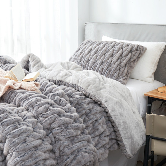 Oversized Dorm Comforter Set Reversible Brown Faux Fur Blanket College Bedding Essentials Neutral Dorm Decor Ideas