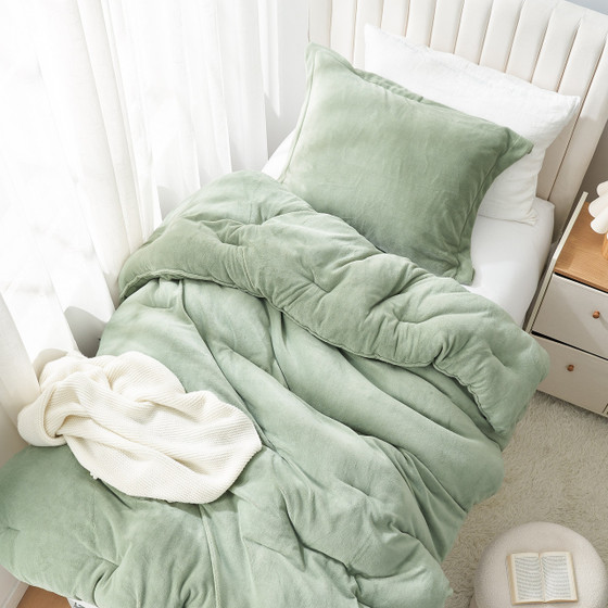 Extra Long Twin Bedding Plush Fluffy Comforter Set for College Students Neutral Dorm Room Decor Ideas Luxury Bedspread