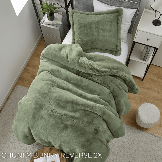 Extra Long Twin Bedding Plush Fluffy Faux Fur Comforter Set for College Students  Dark Green Dorm Room Decor Ideas Luxury Bedspread for Girls