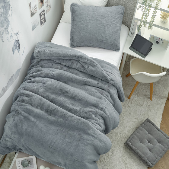 Easy to Match Dorm Decor for Your Twin XL Bedding Set Neutral Gray Dorm Comforter and Standard Dorm Pillow Sham Set