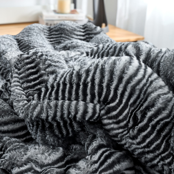 Softest College Bedspread Faux Fur Dorm Comforter Made with Soft Plush Bedding Materials