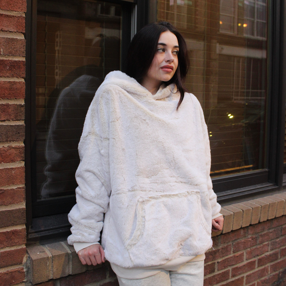 Machine Washable Faux Fur Hoodies High Quality Luxury Brand Clothing Line for Women and Girls