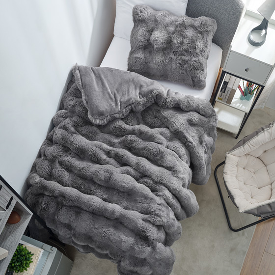 Best College Bedding for Cold Dorm Rooms Luxury Plush Cruelty Free Faux Fur Twin XL Comforter Set