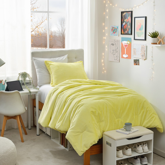 Coma-Tose - Coma Inducer® Twin XL Comforter Set - Buttercream Buzzin Bee