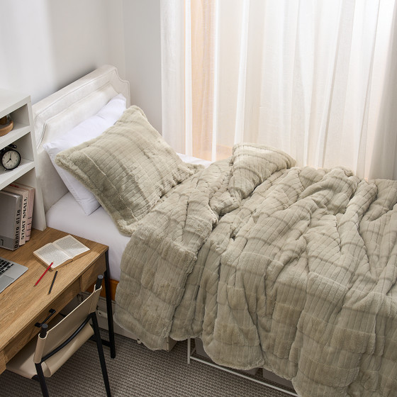 Roll Cakes® Chunky Bunny® - Coma Inducer® Twin XL Comforter Set - Abbey Stone