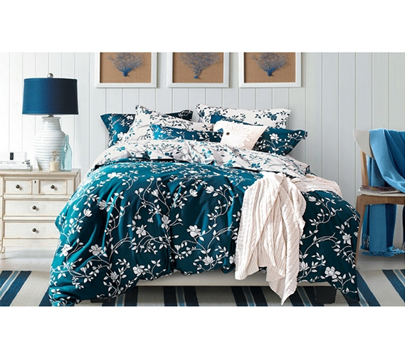Moxie Vines - Teal and White - Twin XL Comforter
