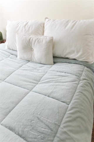 College Plush Comforter - Rain Mist - Twin XL - Sleep In Comfort