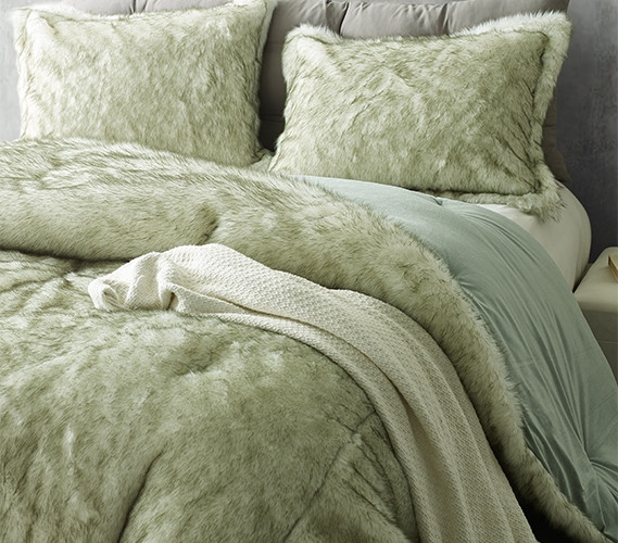 Designer Dorm Bedding - Premium Faux Fur Twin XL Comforter Set