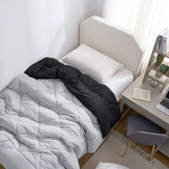 Glacier Gray/Black Full Comforter - Oversized Full XL Bedding