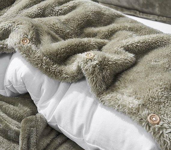 Girls Dorm Room Essentials Fleece Twin XL Bedding set with Pillow Covers Extra Long Duvet Cover for College Student Must Haves