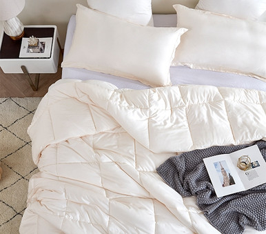 Ivory Dorm Bedding - Snorze Cloud Comforter - Coma Inducer Ultra