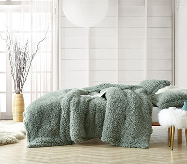 ＊ familiar  160㎝ ＊ Ultra Cozy Twin Extra Long Plush Comforter - Pink College