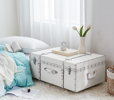 Trendy Dorm Room Decor: White Snakeskin Upholstered Storage Chest