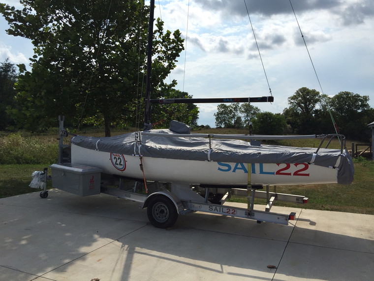 J/70 Travel Mooring Cover with Mainsheet Cut Out