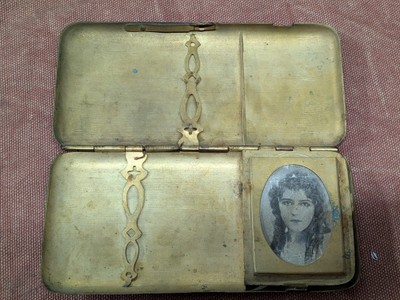 US WW1 Era Artillery Solider Cigarette Box