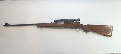 Winchester 70 Pre 64 in 220 Swift w/ factory Griffin & Howe Mount