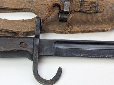 WW2 Japanese Type 30 Bayonet - Jinsen Produced W/ Scabbard & Frog