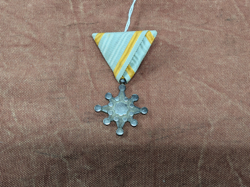 Japanese Order of the Sacred Treasure 8th Class Medal