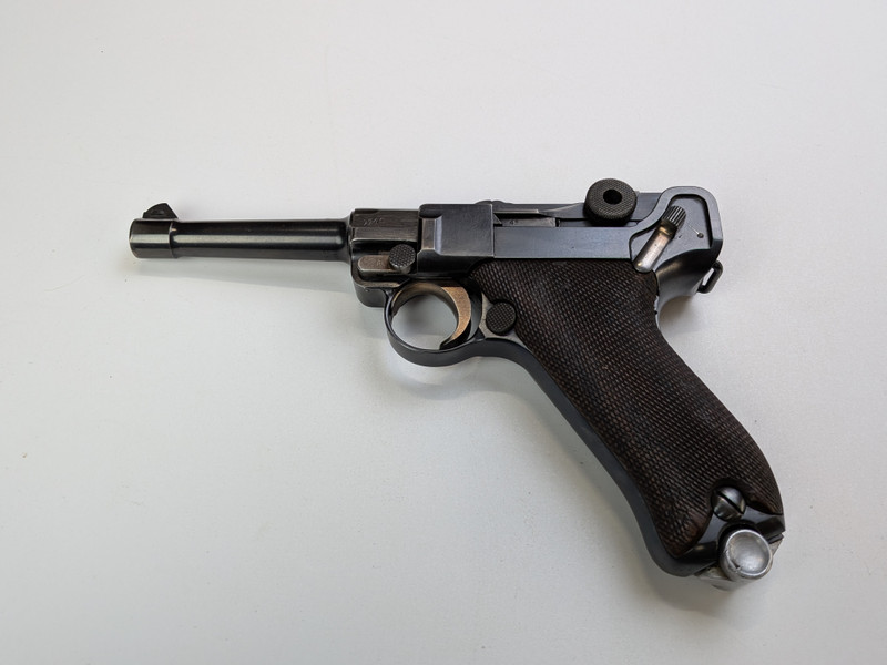WW2 Mauser 1940/ 42 code P08 Luger Excellent Condition