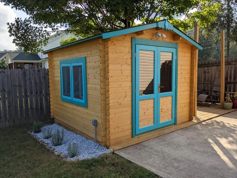 Gardener shed in a customer garden — Garden room