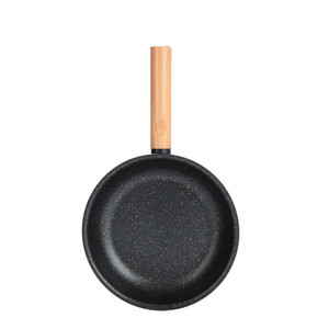 7.9'' FRY PAN WITH WOOD HANDLE