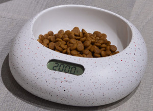 PET FOOD BOWL WITH WEIGHING SCALE - 2*AA BATTERY NEEDED