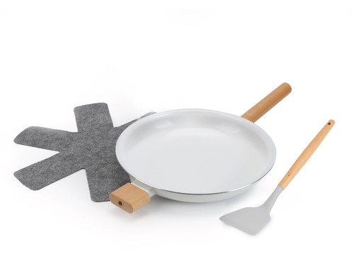 12'' FRY PAN WOOD HANDLE WHITE CERAMIC