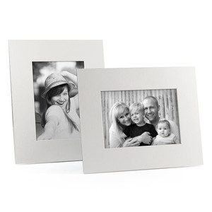 White Cardboard Photo Frame for 4 x 6 or 5 x 7 – Blank