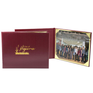 Personalized burgundy portrait folio for one 8x10 print. Gold foil stamped logo on the front cover and gold foil frame inside. Personalized burgundy portrait folio for one 8x10 print. Gold foil stamped logo on the front cover and gold foil frame inside.