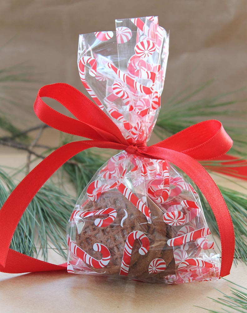 Food-grade Christmas cello bag with candy cane design